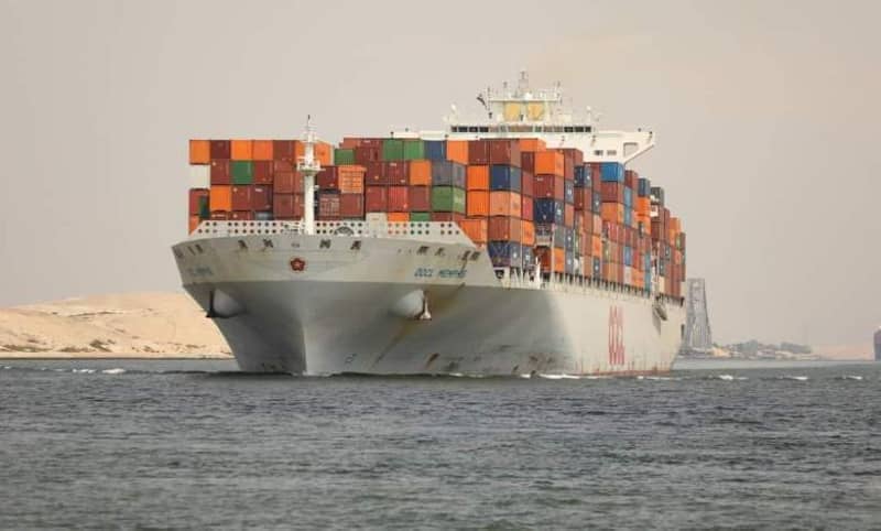 الفريق أسامة ربيع: قناة السويس تشهد عبور ٥٧ سفينة من الاتجاهين بحمولات صافية ٣,٤مليون طن