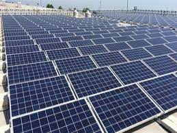 تنفيذ عدد من محطات الطاقة الشمسية أعلى عدد من المبانى الإدارية التابعة للوزارة