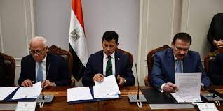 وزير الرياضة ومحافظ بورسعيد يوقعان تدشين إستاد المصري الجديد