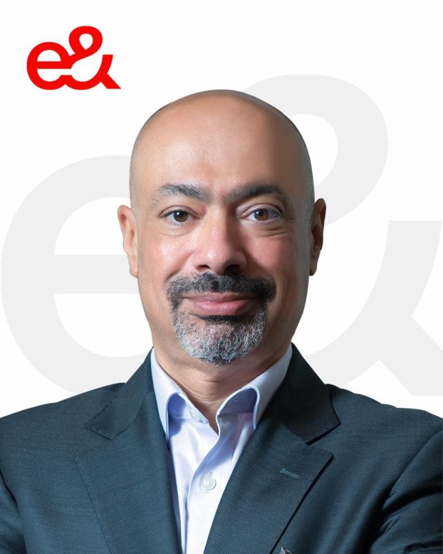 حاتم دويدار الرئيس التنفيذي لمجموعة &e