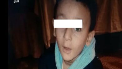 قام مواطن بقتل طفله