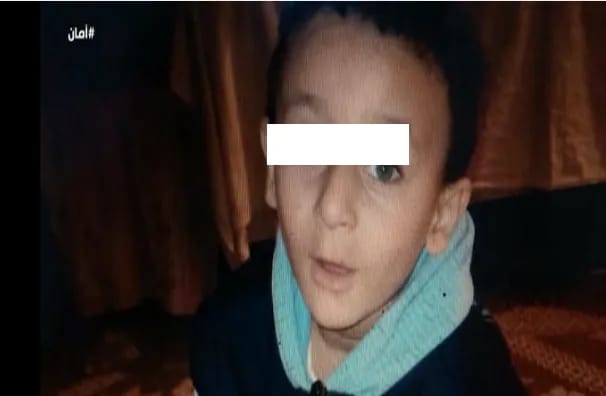 قام مواطن بقتل طفله