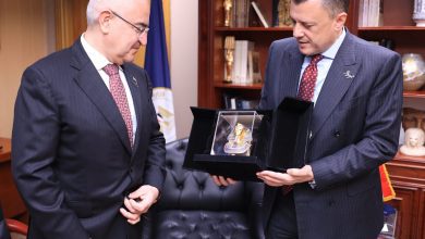 وزير السياحة وسفير أذربيجان