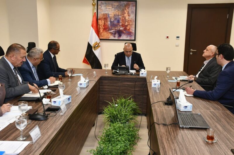 وزير الإسكان