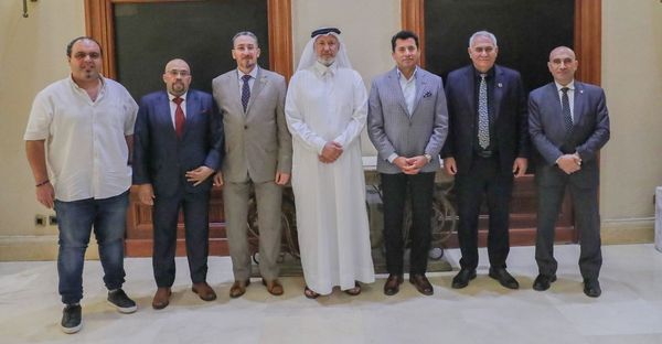 وزير الشباب والرياضة
