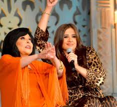 ياسمين عبدالعزيز وصاحبة السعادة