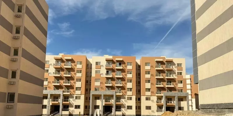 وزير الإسكان