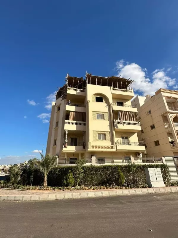 وزير الإسكان