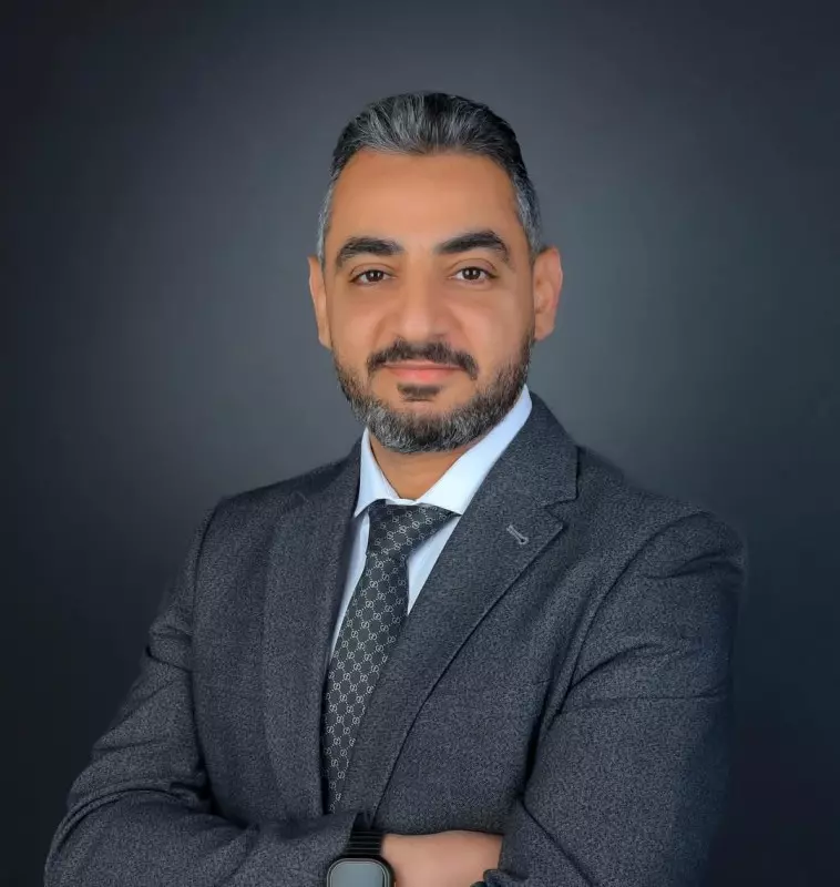 القابضة للمطارات