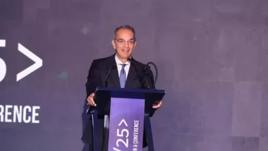 وزير الاتصالات