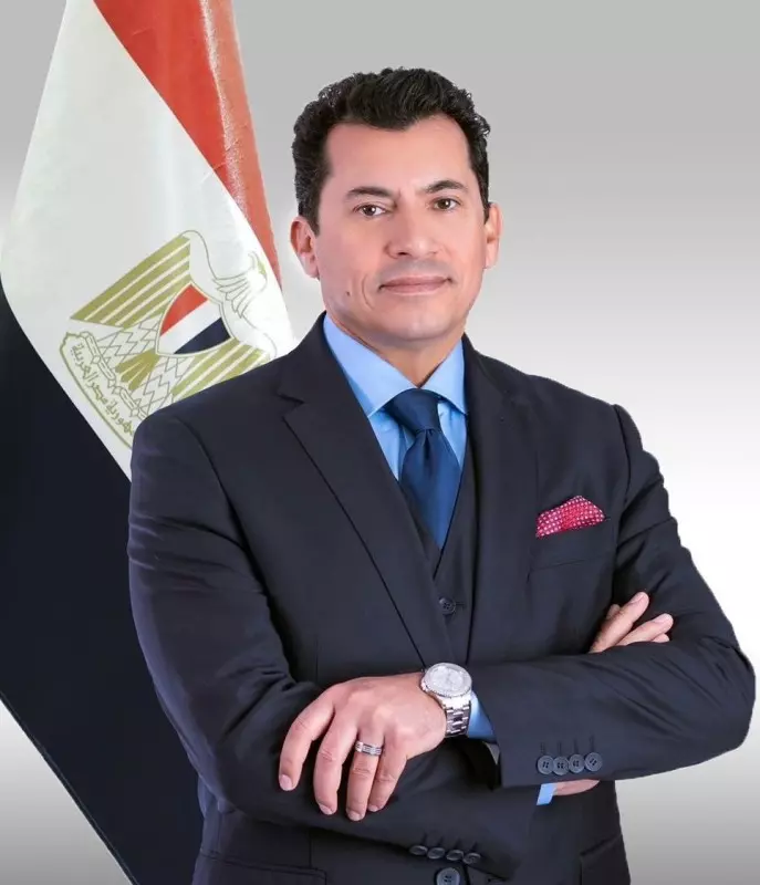 وزير الشباب والرياضة