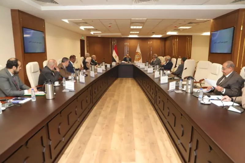  وزير العمل
