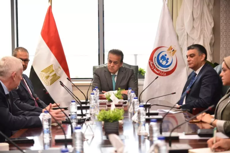  وزير الصحة