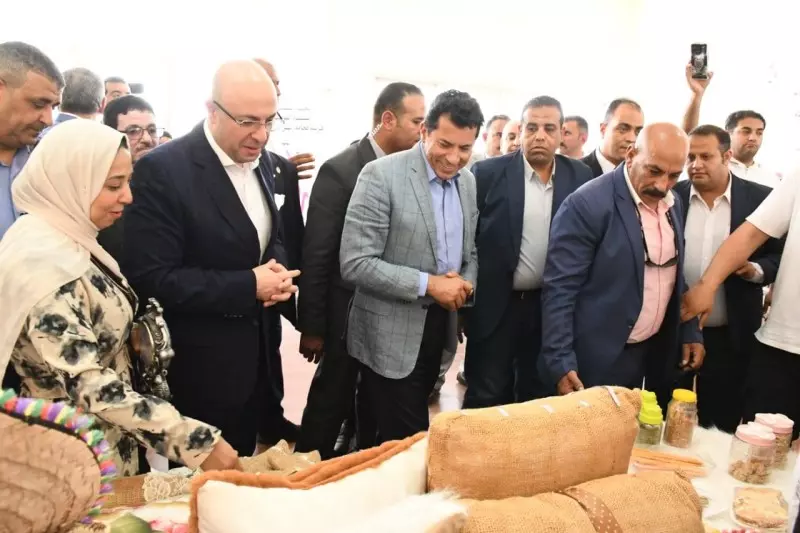 وزير الشباب والرياضة
