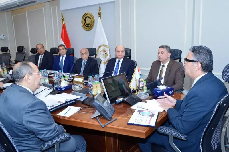  وزير التموين
