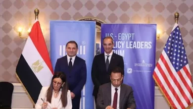  وزير الاتصالات