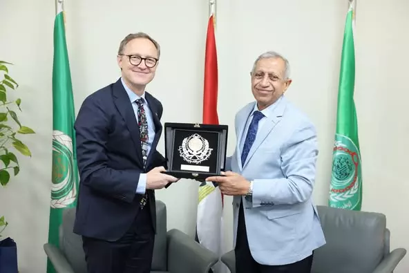 الاكاديمية العربية