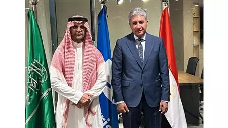 وزير السياحة