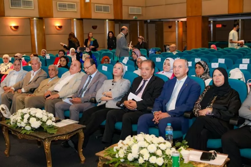 وزيرة البيئة