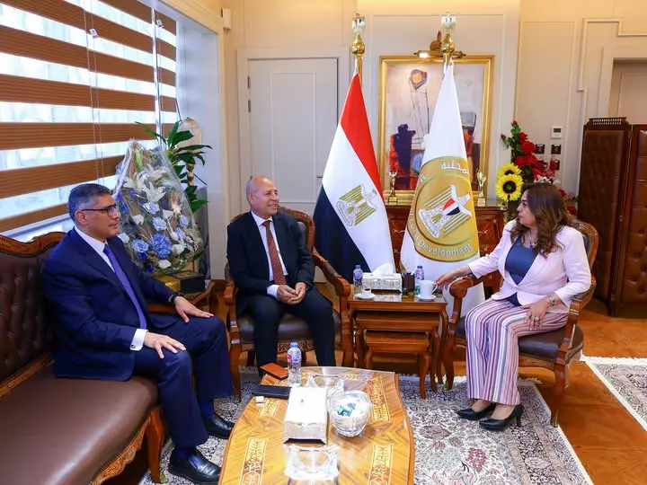 وزيرة التنمية