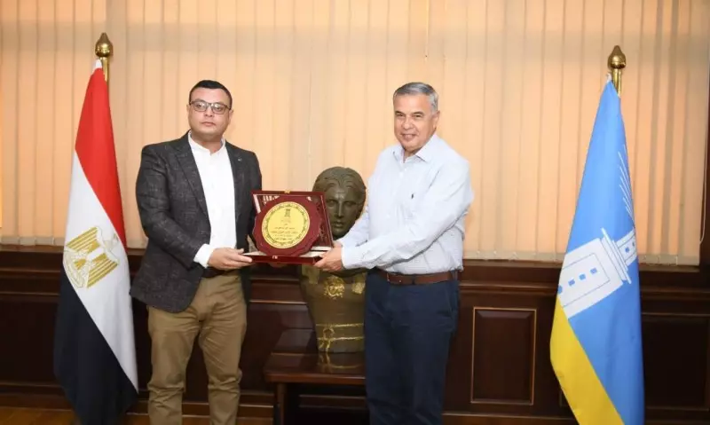 وزير الإسكان
