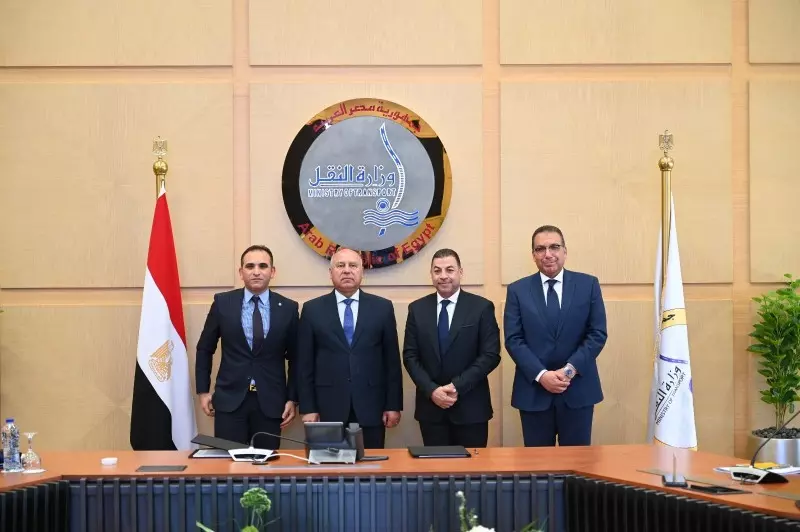 وزير الصناعة