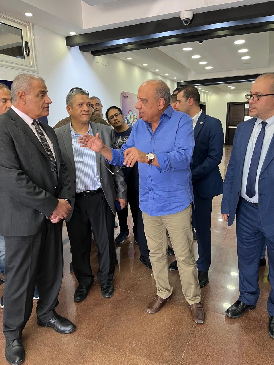 وزير الكهرباء