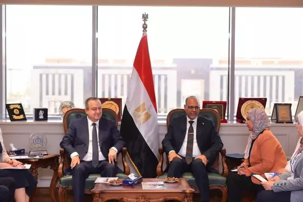 وزير العمل