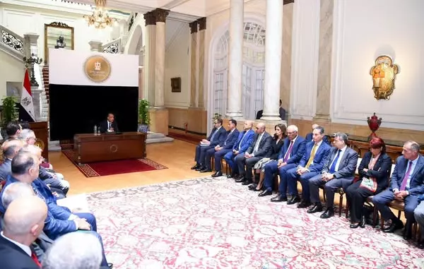 وزير الخارجية والهجرة