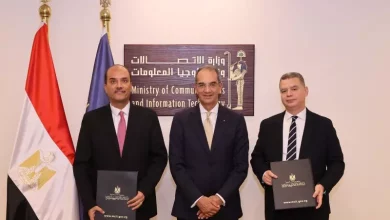 وزير الاتصالات