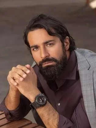 أحمد حاتم
