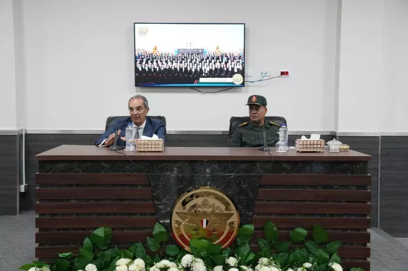وزير الاتصالات