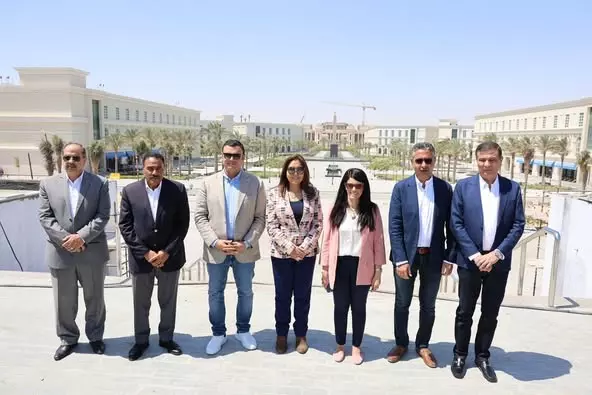وزير الإسكان