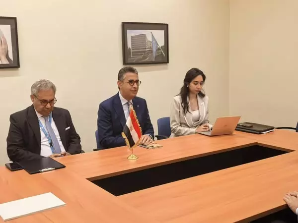 وزير التموين