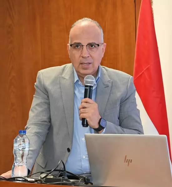 وزير الري