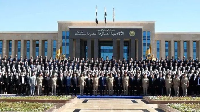 الكليات العسكرية