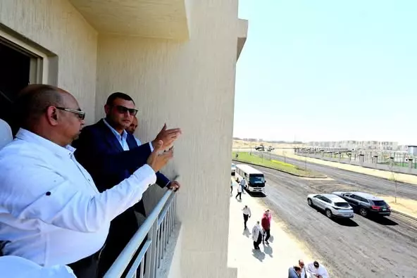 وزير الإسكان