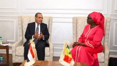 وزير الخارجية والهجرة