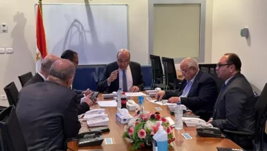   وزير الطيران المدني 