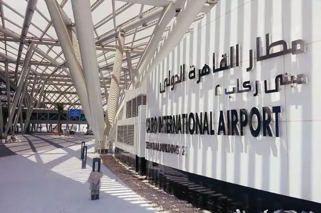 مطار القاهرة