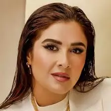 ياسمين عبد العزيز 