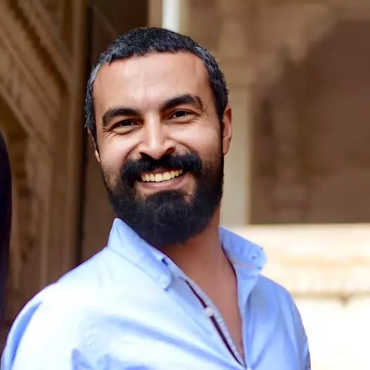 الاكاديمية العربية