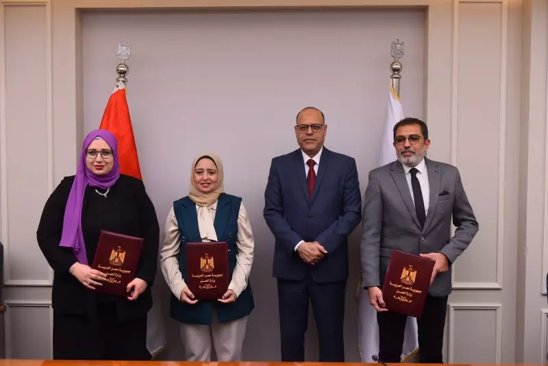 وزير العمل