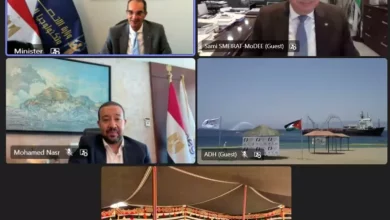  وزير الاتصالات
