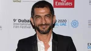 عمرو واكد