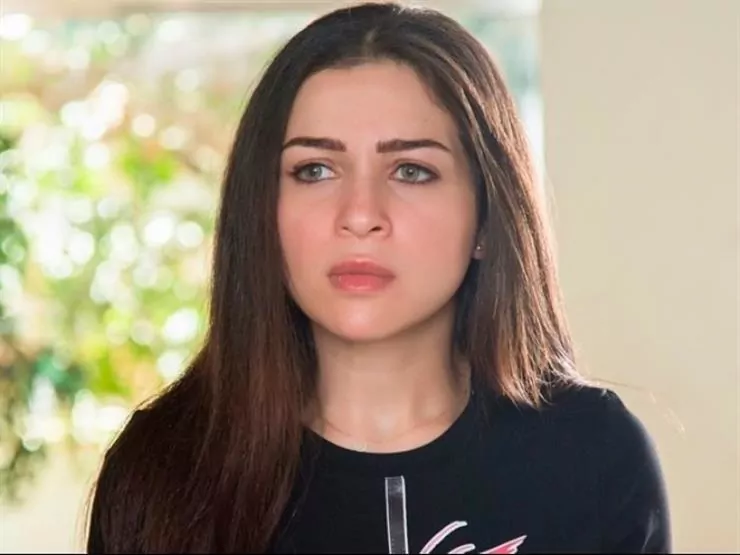 مي عز الدين