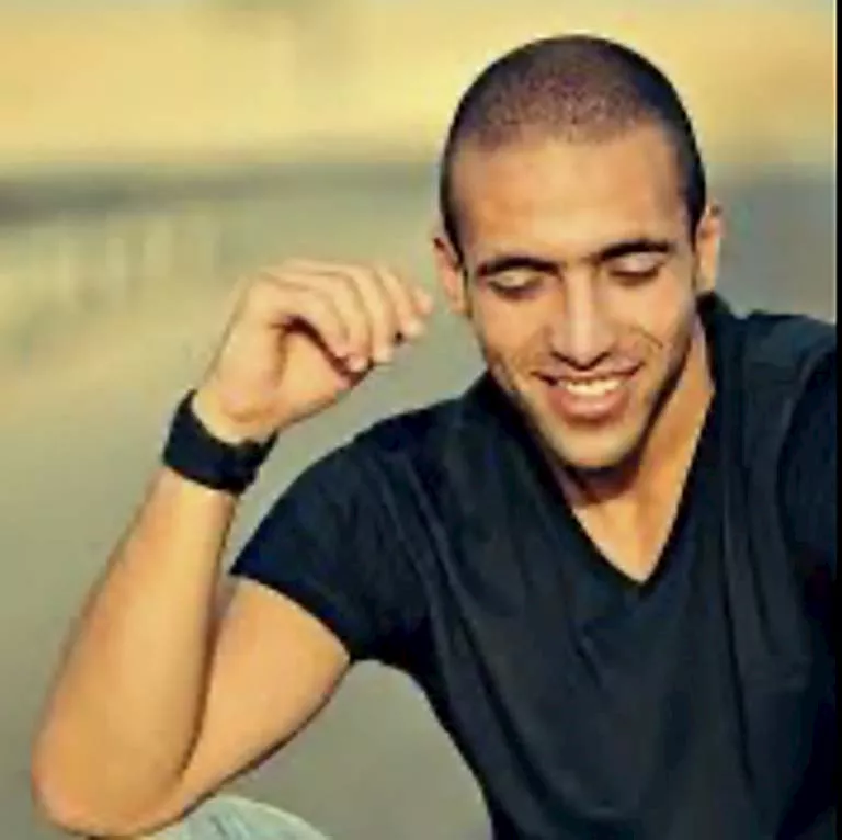عمرو ستين