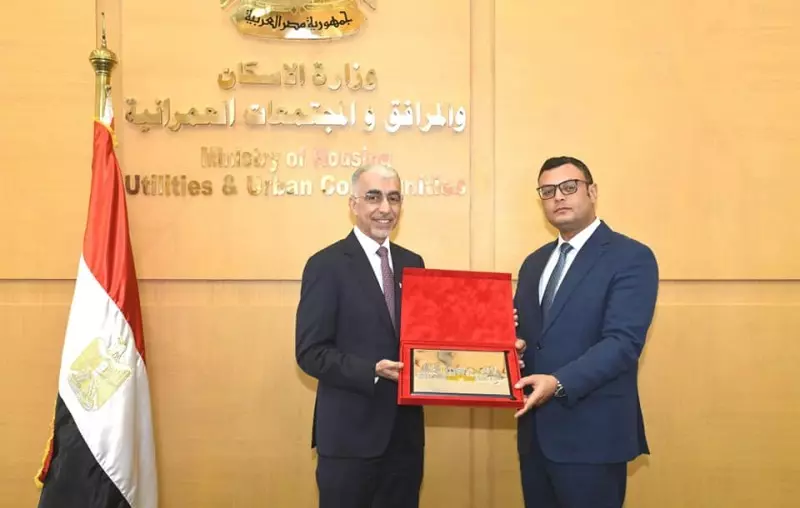 وزير الاسكان