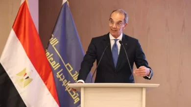 وزير الاتصالات