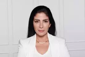  منى زكي